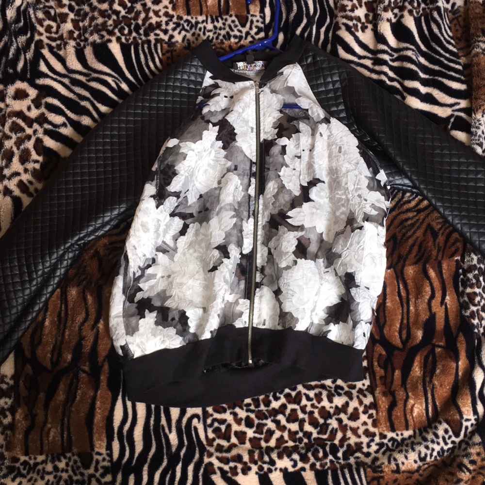 Lace Rose Print Back Jacket